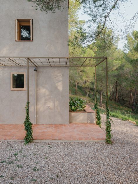 Mediterranean Forest, Rural Architecture, Outdoor Paving, Stone Masonry, Pergola Designs, Architecture Exterior, Forest Landscape, Umbria, Contemporary Architecture