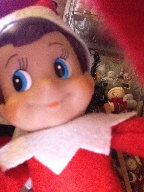 Elf Pfp Aesthetic, Elf Pfp, 2010s Aesthetic, Christmas Pfp, Santa Helper, Christmas Feeling, On The Shelf, The Elf, Elf On The Shelf