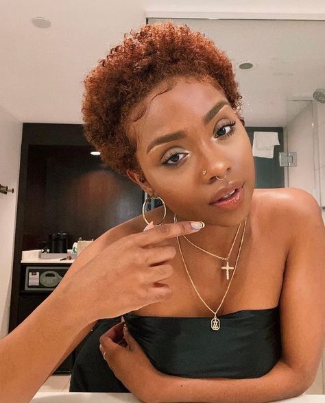 Short Honey Blonde Hair On Black Women, Blonde Twa, Low Haircuts, Big Chop Hairstyles, Big Chop Natural Hair, Blk Women, Short Dyed Hair, Short Natural Curly Hair, Short Shaved Hairstyles