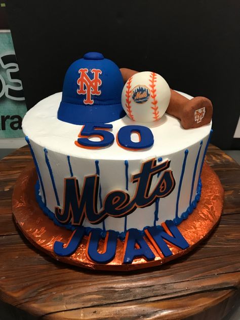 #mets #baseball #sports #cakesByMia #miacakes4U #Showers, #Wedding #Birthday First #Communion #Christening #Dominicancake #Bizcocho #Cake #HappyBirthday #CUMPLEAÑO #event ‪#celebration #Confirmation #Baptism #Boyscake #GirlsCake #NewJerseyCake #Graduation #BabyShower #cakeideas #cakeinspiration #cakedesigner #weddingcakeideas #cakedetails #floralcakes Mets Cake, Blueberry Reduction, Baseball Cake, 10 Birthday Cake, Cake In A Can, Sport Cakes, Lemon Buttercream, Blueberry Lemon Cake, Ny Mets