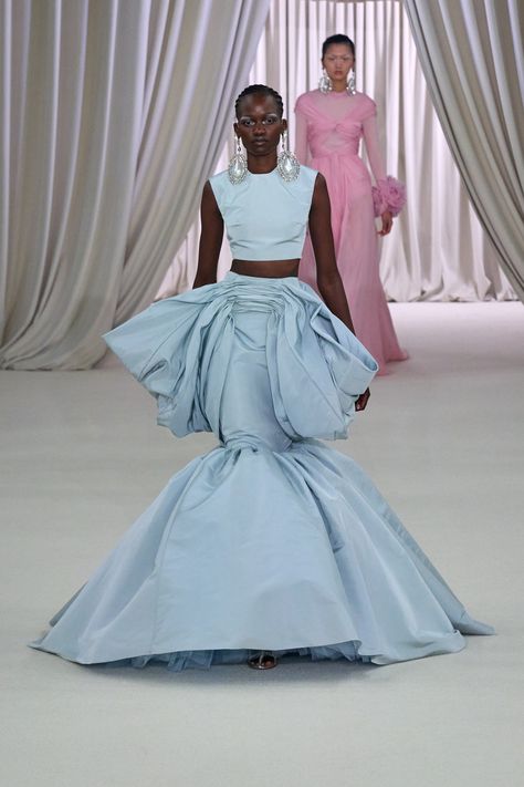 Giambattista Valli Spring 2023, Spring 2023 Couture, Giambattista Valli Couture, 2023 Couture, Giambattista Valli Haute Couture, Spring Couture, Couture Week, Giambattista Valli, Spring 2023