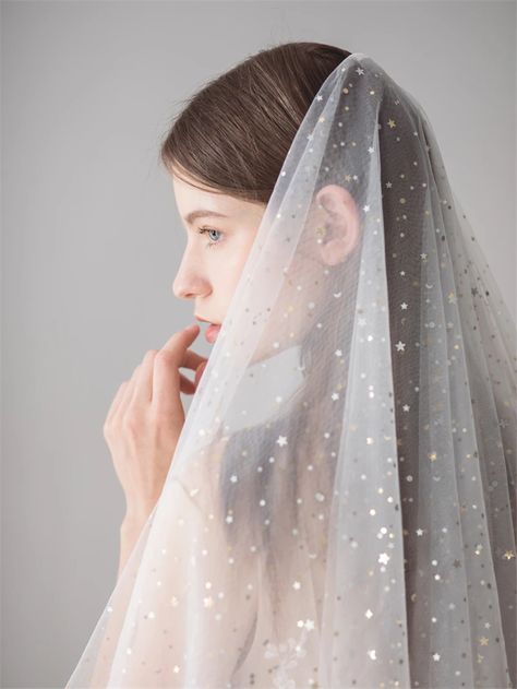 5.23US $ 21% OFF|Bridal Veil Two-layer Women's Short Wedding Veils Sequined Shiny Star Bridal Mesh Veil With Comb Veil Short Velo De Novia - Bridal Veils - AliExpress Celestial Headpiece, Wedding Veil Blusher, Gold Veil, Fingertip Wedding Veils, Wedding Veils Short, How To Dress For A Wedding, Drop Veil, Veil Length, Fingertip Veil