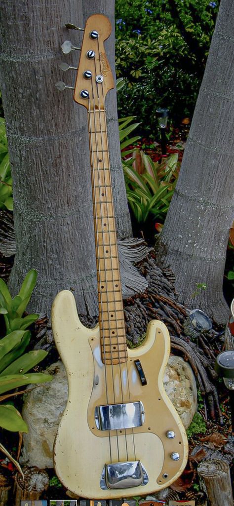 Bass Aesthetic, Telecaster Bass, Fender Precision Bass, Fender Electric Guitar, Cool Electric Guitars, Bass Guitars, Bass Player, Fender Bass, Music Design