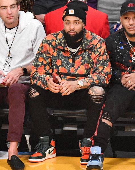 Drake Courtside, Odell Beckham Jr Fashion, Odell Beckham Jr Haircut, Odel Beckham, Nba Courtside, Odell Beckham Jr Wallpapers, Black Men Tattoos, Ayo And Teo, Normal Style