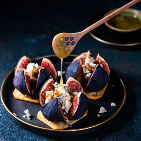 So Many Ways to Stuff a Fig! Fig Carpaccio, Traeger Smoked Salmon, Andouille Sausage Recipe, Vegan Goat Cheese, Grilled Figs, Fig Ideas, Yum Yum Recipe, Stuffed Figs, Fig Varieties