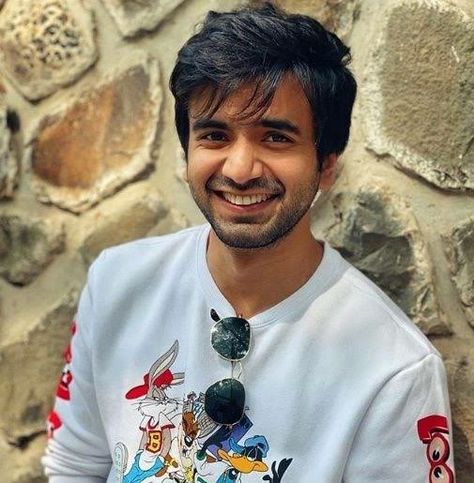 Ayush Mehra, Nick Name, Fav Youtubers, Fact Families, Favorite Youtubers, Celebrity Biographies, Indian Bollywood, Ideas For Instagram Photos, Smash Cake