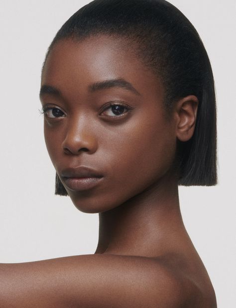 Marc Jacobs Beauty Created Beautifully Diverse Makeup Ads Angular Face, Face Drawing Reference, Marc Jacobs Beauty, Face Reference, Face Photography, Model Face, Hair Reference, Portrait Inspiration, Brown Skin