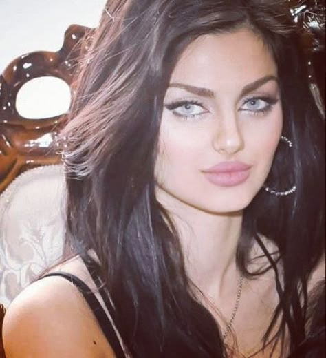 Ivana Santacruz, Kily Jenner, Persian Women, Iranian Beauty, Exotic Women, Stunning Eyes, Beauty Face, Beauty Inspiration, Beautiful Eyes