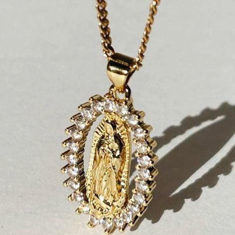 This Elegant Gold-Colored Chain Necklace Features A Delicate Oval Pendant Of Virgin Mary Surrounded By Sparkling Rhinestones. Symbolizing Safety, Love, Healing, And Protection. Great For Layering With Other Necklaces For A Truly Unique Look. Nwot. From Both A Pet Free & Smoke Free Home. Measurements Included In Listing Pictures. Clock Necklace, Perfume Necklace, Taurus Necklace, Rose Choker, Virgin Mary Pendant, Virgin Mary Necklace, Pockets Fashion, Sparkle Necklace, Layered Necklace Set