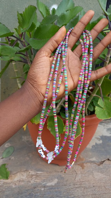 Body Jewelry Diy, Waist Beads African, Bead Accessories, Jewellery Board, Waist Jewelry, Crystal Bead Jewelry, Fashion Traditional, Beaded Ankle, Color Blocking Outfits