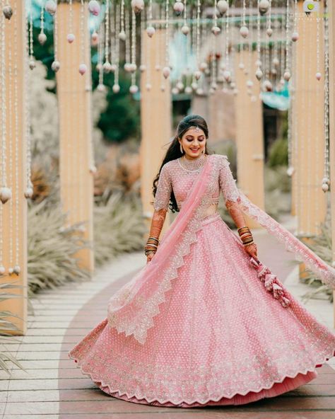 Lavender Lengha, Wedding Reception Dress Indian, Reception Lehenga Bridal, Reception Dress Indian, Indian Wedding Reception Outfits, Indian Dress Up, Dress Couple, Reception Outfits, Sangeet Outfit