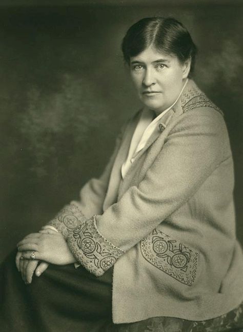 Editorial: Willa Cather, then and now  World-Herald editorial My Antonia, Willa Cather, Writing Voice, Feminist Icons, Woman Authors, History Literature, Red Cloud, Fabulous Birthday, Quentin Tarantino