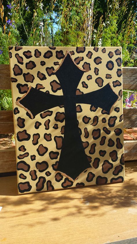 Posters To Paint For Your Room, Card Board Art Ideas, Cheetah Print Drawing Easy, Cheetah Print Canvas Painting, Leopard Painting Easy, Cheetah Painting Easy, Room Decor Inspo Wall Art, Diy Room Decor Drawings, Y2k Things To Paint