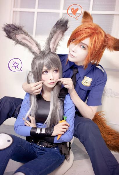 zootopia cosplay - judy hopps by mon and nick wilde by stayxxxx Duke Weaselton, Zootopia Cosplay, Disney Cosplay Ideas, Judy Hopps And Nick Wilde, Chief Bogo, Zootopia Fanart, Zootopia Judy, Phone Anime, Couples Cosplay