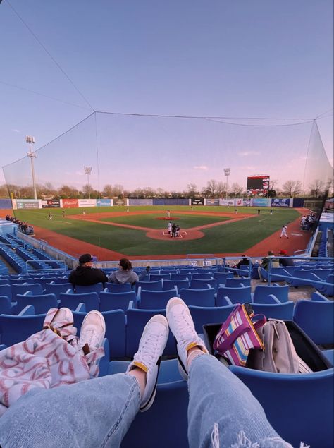 Baseball Players Aesthetic, Baseball Coach Aesthetic, Highschool Baseball Aesthetic, Baseball Gf Aesthetic, College Couples Aethstetic, College Dating Aesthetic, Boyfriend Aethstetic, School Boyfriend Aesthetic, Baseball Bf Aesthetic