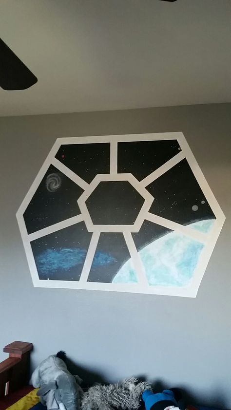 Star Wars Window Display, Star Wars Window, Spaceship Window, Star Wars Mural, Star Wars Curtains, Star Wars Party Decorations, Star Wars Kitchen, Diy Tableau, Astro Bot