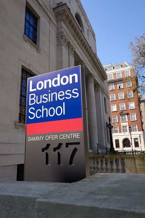 Oxford Business School, Wharton Business School Aesthetic, London University Life, London Business School Aesthetic, Business University Aesthetic, London School Aesthetic, Studying In London Aesthetic, London College Aesthetic, International Business Student Aesthetic