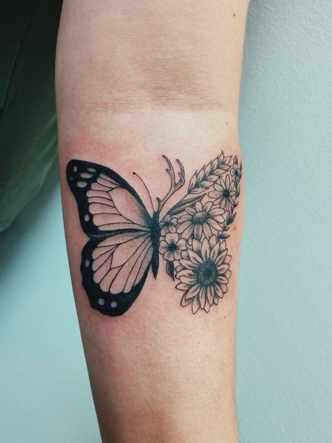 Wheat And Butterfly Tattoo, Wheat Tattoo, Wheat Flower, Unique Butterfly Tattoos, Butterfly Sunflower, Butterfly Tattoo Designs, Sunflower Tattoo, Skin Art, Thigh Tattoo