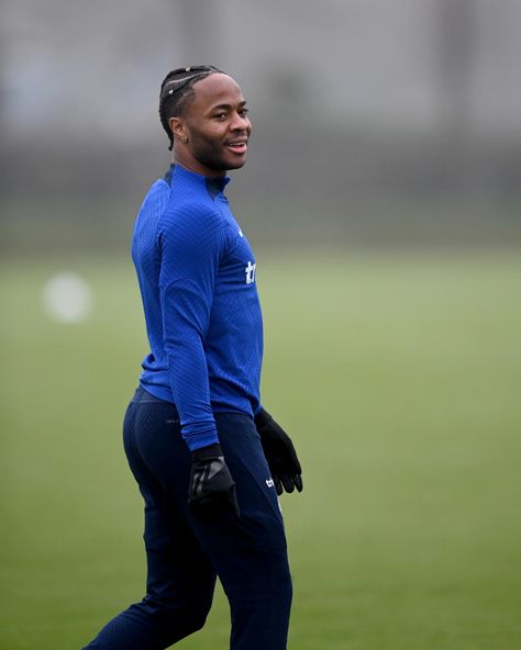 Raheem Sterling ups his return from injury | News | Official Site | Chelsea Football Club Raheem Sterling Chelsea, Sterling Raheem, Hamstring Injury, Football Poses, Raheem Sterling, Christian Pulisic, Chelsea Football Club, Premier League Matches, England Football