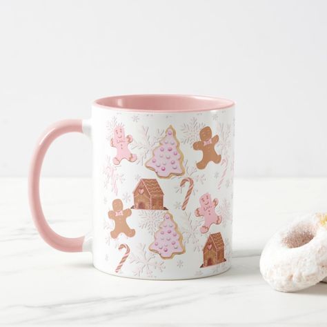 Glass Mug Aesthetic, Pink Christmas Mugs, Pink Christmas Mug, Christmas Mugs Aesthetic, Christmas Ceramic Mug, Christmas Mug Ideas, Merry Pinkmas, Painting Mugs, Brr Basket