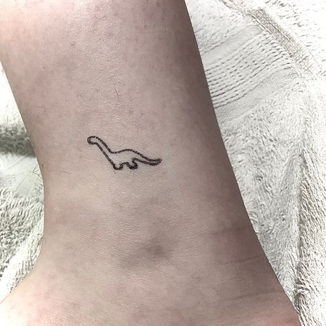 Stick And Poke Dinosaur, Dino Stick And Poke, Dragon Stick And Poke, Ankle Stick And Poke, Easy Stick N Poke, Edgy Stick And Poke Tattoo, Men Minimalist Tattoo, Matchy Tattoos, Stick N Poke Ideas