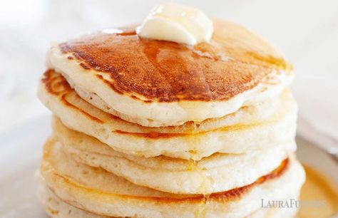 Fluffy Pancakes with Regular Yogurt | Laura Fuentes Yogurt Pancakes Healthy, Fluffy Yogurt, Diy Pavers, Strawberry Pancakes Recipe, Greek Yogurt Pancakes Recipe, Easy Homemade Pancakes, Healthy Make Ahead Breakfast, Greek Yogurt Pancakes, Yogurt Pancakes