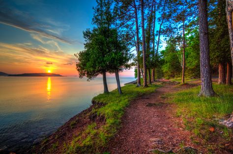 https://flic.kr/p/fkDRUD | Sunset at Presque Isle Park, Marquette, Michigan Invisalign Braces, Copper Harbor, Marquette Michigan, Michigan Vacations, Mackinac Bridge, Surrey Bc, Presque Isle, Michigan Travel, Upper Peninsula