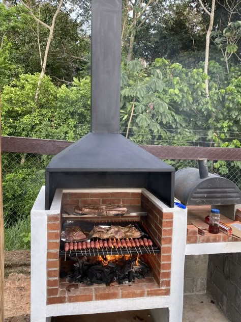 Grill Hut, Bbq Diy, Small Bbq, Garden Landscaping Backyard, Brick Bbq, Barbecue Design, Sweden House, Outdoor Barbeque, Diy Bbq