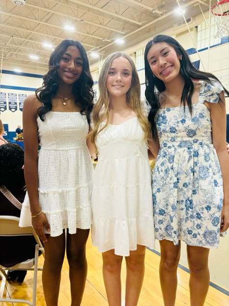 8th grade graduation 🎓✨ Graduation Pictures Outfits 8th Grade, Middle School Party Outfits, 8th Grade Graduation Dresses For Teens, Cute 8th Grade Graduation Dresses, Grade 6 Graduation Ideas, Cute Grad Dresses Grade 8, Grade Eight Grad Dresses, 8th Grade Picture Ideas, Graduation Dress Middle School 8th Grade