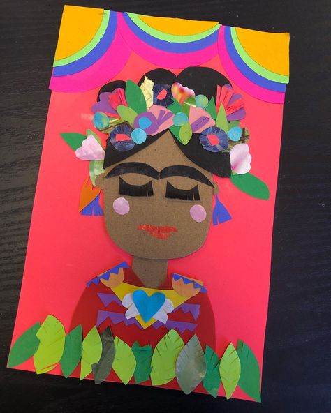 Frida Kahlo Paintings, Hispanic Art, Kahlo Paintings, Mexican People, Art History Lessons, Toddler Painting, First Week Of School Ideas, Frida Kahlo Art, Instagram Collage