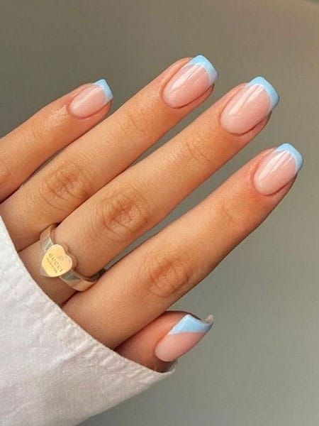 50 Best French Tip Nails to Try in 2022 - The Trend Spotter Unghie Sfumate, French Tip Nail Designs, French Manicure Nails, Smink Inspiration, Simple Gel Nails, French Tip Acrylic Nails, Casual Nails, Simple Acrylic Nails, Classy Acrylic Nails