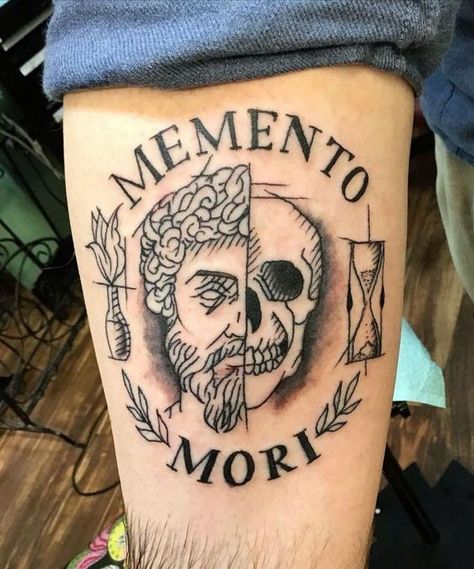 Discover everything behind the philosophy of the Memento Mori tattoo – an artwork that can change your mindset. Skull Tattoo Arm, Roman Tattoos, Momento Mori Tattoo, Mori Tattoo, Memento Mori Art, Memento Mori Tattoo, Roman Tattoo, Knife Tattoo, Anklet Tattoos