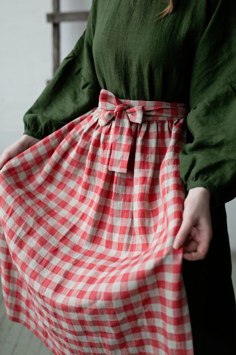 "Plaid apple apron is made from 100% soft and washed linen.  Details: - Colour: Garden - Composition: 100% Oeko-Tex certified linen - Size: One size - Medium weight linen - Linen care: machine wash gentle; tumble dry low, ironing optional - The price is for one apron, other pictured items are not included The model is 173 cm/5'8\" and wears a size one size." Apple Apron, Apple Skirt, Garden Composition, Cottagecore Apron, Cottage Core Outfit, Skirt Apron, Plaid Apron, Apron Skirt, Apron For Women