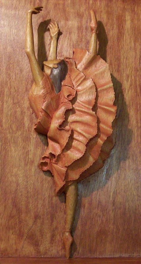 High Relief Sculpture Clay, High Relief Sculpture, Wood Carving Designs, Patagonia Argentina, Figurative Artwork, Wood Artist, Relief Sculpture, Plaster Art, Art Carved