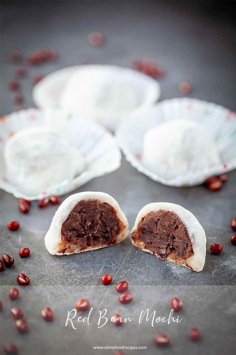 Red Bean Mochi or Lo Mai Chi (糯米糍) | Oh My Food Recipes Pie Glaze Recipe, Red Bean Mochi Recipe, Strawberry Pie Glaze, Pie Glaze, Easy Fresh Strawberry Pie, Red Bean Bun, Red Bean Mochi, Tapioca Dessert, Red Bean Soup