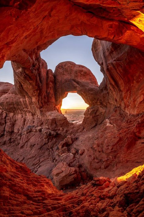 Double Arch in Arches National Park, located just outside of Moab Utah, is one of the prettiest landscapes in Utah. Towering buttes and stunning rock formations fill this location with beauty and tranquility unlike anywhere else. Always a favorite for photographs and tourists alike. This print comes un-matted and un-framed. See below for descriptions of print options available. TITLE: Vortex SIZES: 8x10, 8x12, 11x14, 11x17, 12x18, 13x19, 16x20, 16x24, 20x24, 20x30, 24x36, 30x40 FINISHES: Matte, Lustre, Glossy, Metallic ✦ DETAILS ✦ ► All photos are printed on Kodak Photo Paper or Metallic Paper ► Images are printed on archival material with archival inks ► Printed in a professional lab in the USA ► Your photo will be securely packaged in cardboard to prevent damage during shipping ► Returns Mountain Environment, Pink Earth, Utah Landscape, Utah Parks, Earth Changes, Rock Box, General Aesthetic, Kodak Photos, Utah Hikes