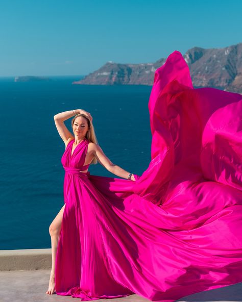 Weekend appreciation post for @santorinidress the OGs of the flying dress photos. I had such a great time during my September 2022 photo shoot and highly recommend this team if you are thinking about a flying dress photo shoot in Greece. I paid full price for my shoot, btw, this is *not* an ad. Santorini dress, flying dress, flying dress photoshoot, Santorini Greece #santorinidress #flyingdress #flyingdressphotoshoot #santorinigreece Dress Photoshoot Poses, Creative Portrait Photoshoot, Flying Dress Photoshoot, Long Train Dress, Videography Ideas, Santorini Dress, Santorini Photographer, Dress For Photoshoot, Flying Dress