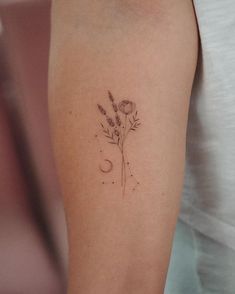 Gemini Lavender, Bunami Ink, Moon And Stars Tattoo, Wildflowers Tattoo, Wing Tattoos, Lavender Tattoo, Fineline Tattoo, Bouquet Tattoo, Wildflower Tattoo