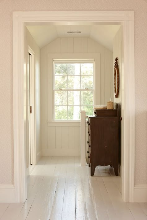 White Painted Wood Floors, White Painted Floors, Wood Floor Colors, Painted Wood Floors, White Wood Floors, White Hall, White Floors, Floor Colors, Painted Floors