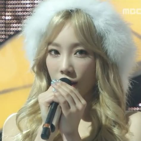 Taeyeon Snsd, Girl General, Kpop Anime, Taeyeon Jessica, Girls' Generation, Girls Generation, Pretty Pictures, Role Models, Pretty Woman