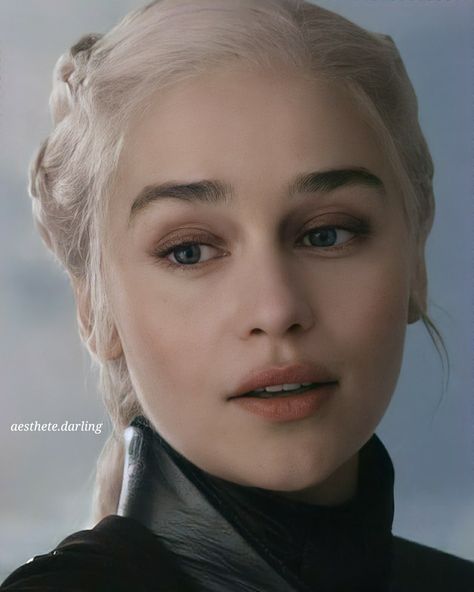 Targaryen Makeup, Danarys Targaryen, Emilia Clarke Daenerys Targaryen, Types Of Eyebrows, Game Of Thrones Artwork, Asoiaf Art, Targaryen Aesthetic, Mother Of Dragons, House Of Dragons