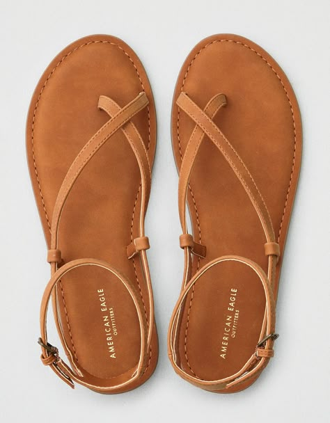 American Eagle Sandals, Pretty Sandals, Fashion Shoes Sandals, Trending Sandals, Girly Shoes, Leather Slide Sandals, Cute Sandals, Fashion Heels, Mens Outfitters