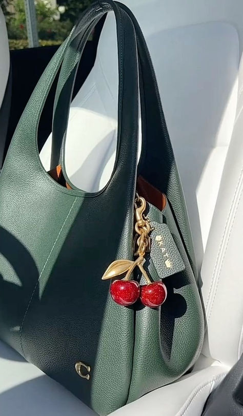 Coach Bags Aesthetic, Sage Green Purse, Green Coach Bag, Purse Aesthetic, Everyday Bag Essentials, Statement Purse, Trendy Purses, My Style Bags, Cream Bags