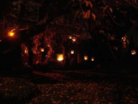 Hocus Pocus Aesthetic, October Rust, Halloween Street, Cozy Rainy Day, Halloween Background, Autumn Magic, Halloween Aesthetic, Season Of The Witch, Autumn Scenery