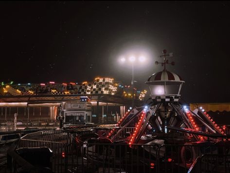 Boardwalk Aesthetic Night, Boardwalk Aesthetic, Glowy Aesthetic, Night Lights, Night Time, Night Light, Fair Grounds, Lost, Lighting