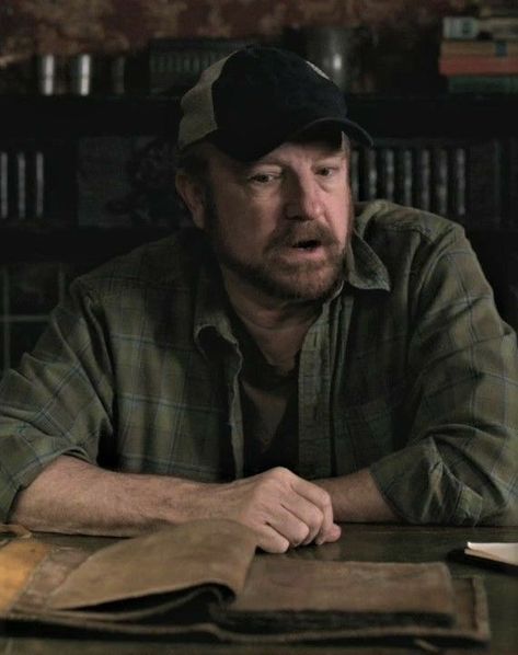 Bobby Singer Supernatural, Supernatural Au, Supernatural Bobby, Michael Supernatural, Sam And Dean Supernatural, Supernatural Oc, Supernatural Fanart, Supernatural Dr, Jim Beaver