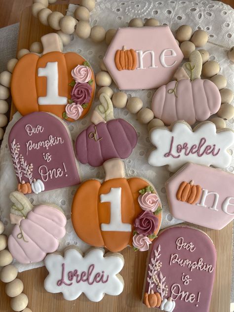 Fall 1st Birthday Cookies, Pumpkin 1st Birthday Cookies, 1st Birthday Cookies Decorated, Pumpkin First Birthday Cookies, Our Little Pumpkin Is Turning One Cake, Pumpkin Birthday Cookies, Our Pumpkin Is Turning One Party, Fall Birthday Cookies, Our Pumpkin Is One