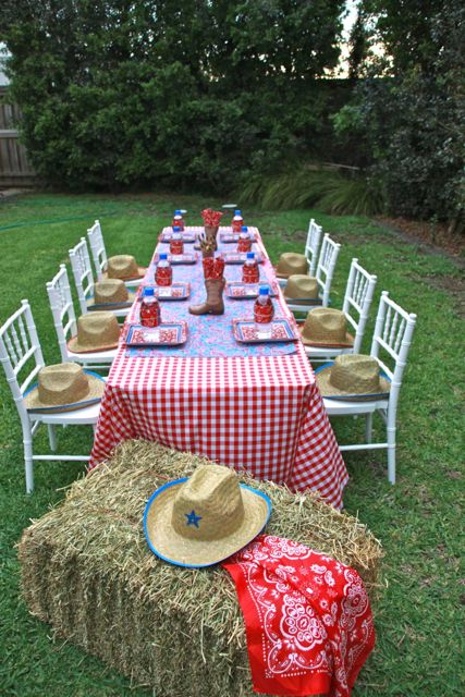 This tablecloth is other idea but don't like the centerpieces. Something I could do to feel Western-Country theme party for my grandma's 90th Birthday. Other reason to feel Texas-ish right at home. Country Themed Parties, Cowboy Theme Party, Western Birthday Party, Wild West Party, Rodeo Party, Party Table Centerpieces, Cowboy Birthday Party, Western Birthday, Western Theme Party