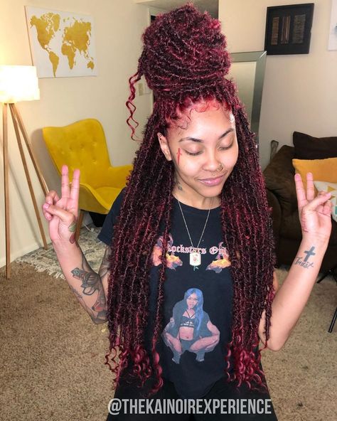 CEO: @desdollas_ on Instagram: “I never call myself a GOAT, I leave that up to the people💪🏾🔥 WAISTLENGTH DISTRESSED GODDESS LOCS on my girl @thefarrahgamo🌹❤️ #ncatbraids…” Butterfly Locs, Faux Locs Hairstyles, Goddess Locs, A Goat, Braids With Curls, African Braids Hairstyles, Locs Hairstyles, Baddie Hairstyles, Box Braids Hairstyles