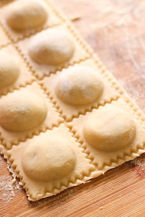 Learn how to make fresh homemade ravioli from scratch with this simple guide! Featuring easy steps for delicate pasta dough and a creamy cheese filling, you’ll master ravioli like nonna does—no special tools needed. How To Make Homemade Ravioli, Ravioli Filling Ideas Cheese, Small Batch Pasta Dough, Sausage Ravioli Filling Recipe, Homemade Meat Ravioli, Pasta Dough For Ravioli, Sausage Ravioli Filling, Homemade Ravioli Recipe Filling, Ravioli Recipe Filling